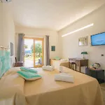 호텔 Essenza Di Mirto 3*