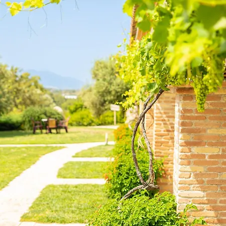 Essenza Di Mirto Hotell 3*