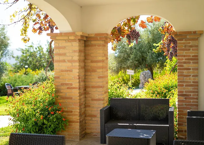 Otel Essenza Di Mirto 3*