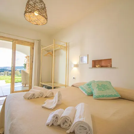 Essenza Di Mirto Hotel