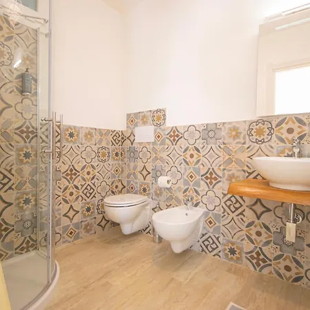 Essenza Di Mirto La Caletta