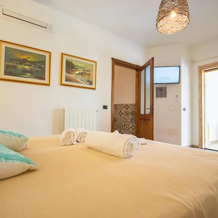 Essenza Di Mirto Hotel La Caletta