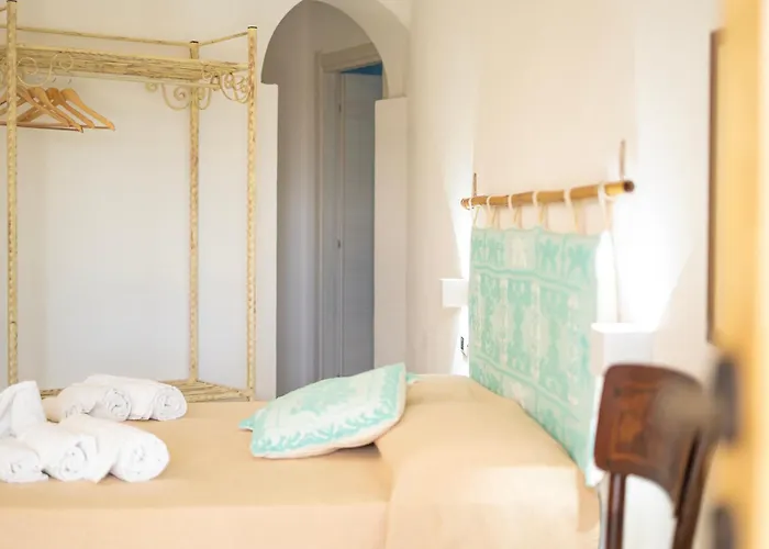 Essenza Di Mirto Отель 3*