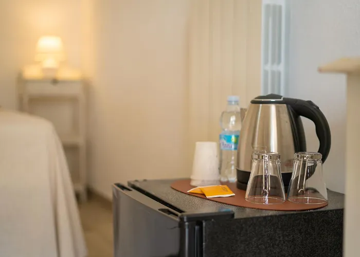 Отель Essenza Di Mirto Ла-Калетта